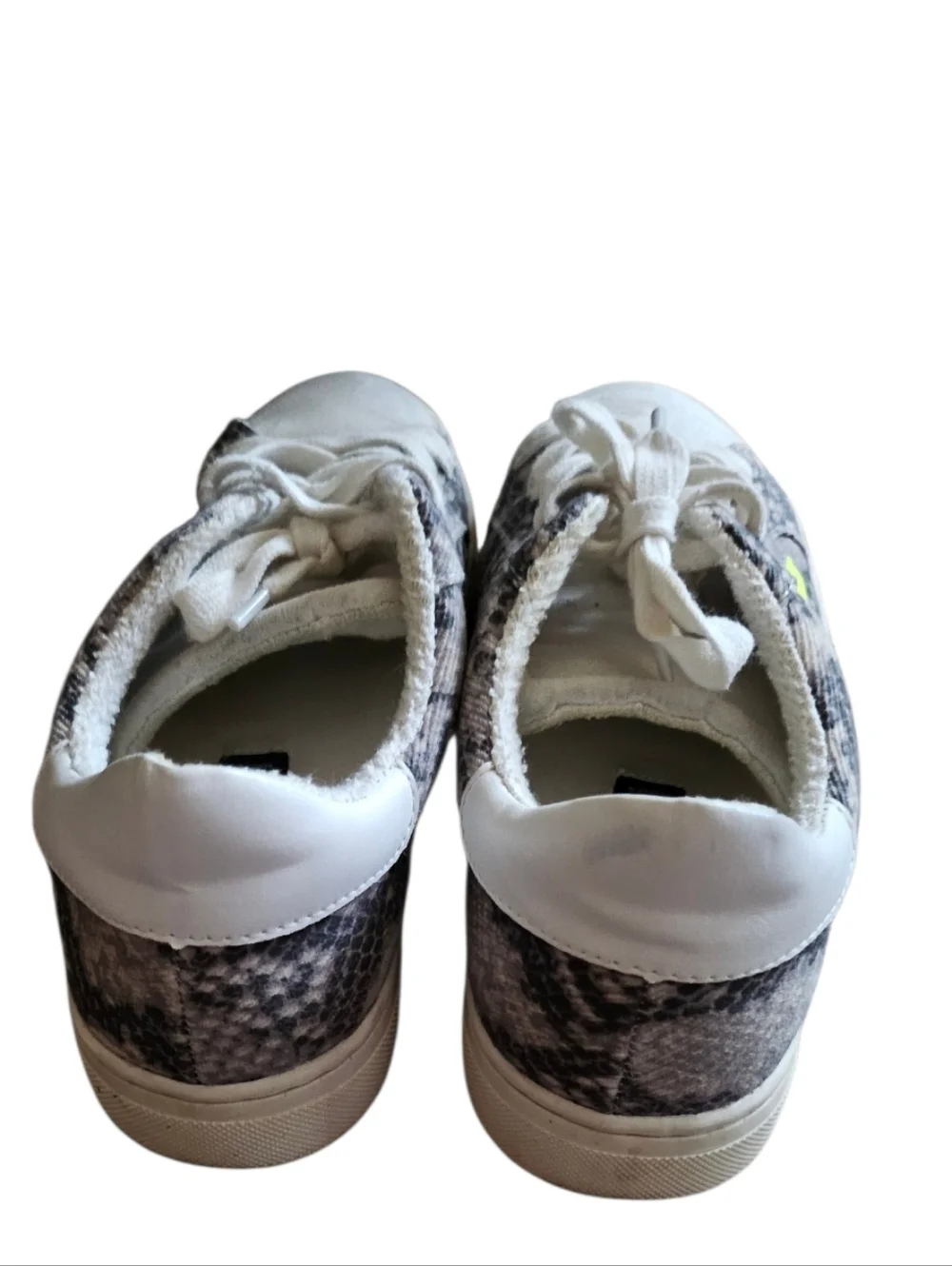Steve Madden Reeves Python Snake Neon Star Sneakers - Picture 4 of 11